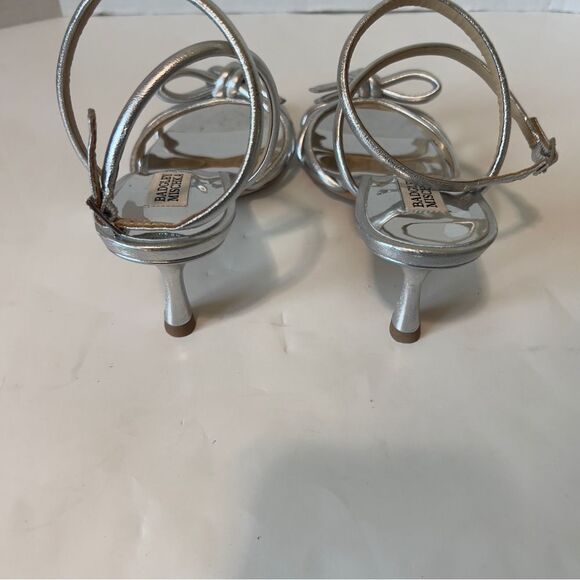 Badgley Mischka Loyalty Silver Knotted Ankle Strap Neutral Sandals Size 6.5 - Picture 6 of 9